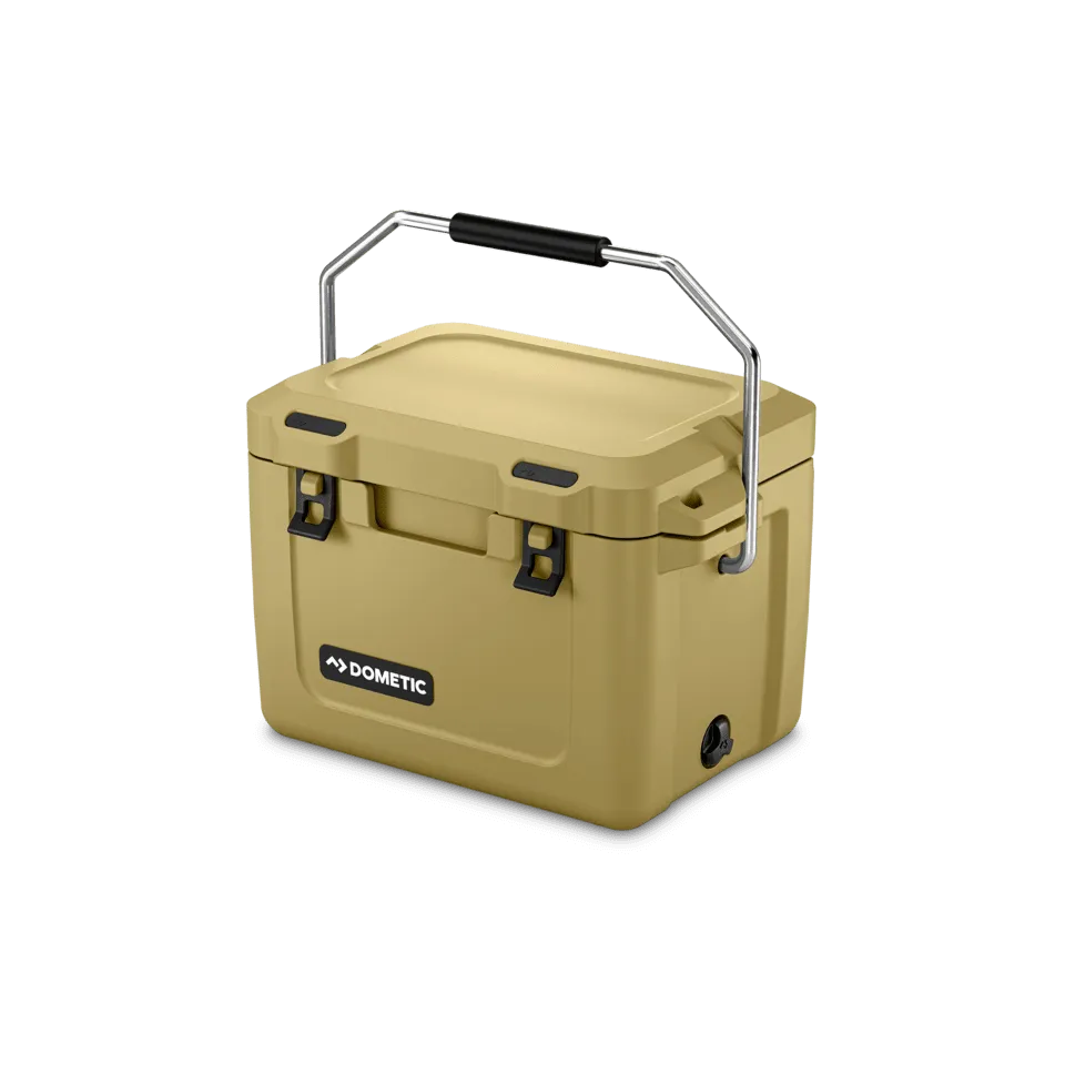 Dometic 20L Patrol; Colour: Olive Oil body, Black ropes, Giveaway stickers